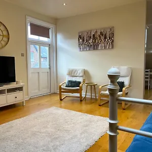  Apartment City Link - Mapperley Park Penthouse - Free Parking,tram&bus,hswifi,7ppl By Kp