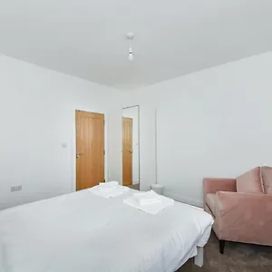  Apartment Claude House - Charming 4bedroom